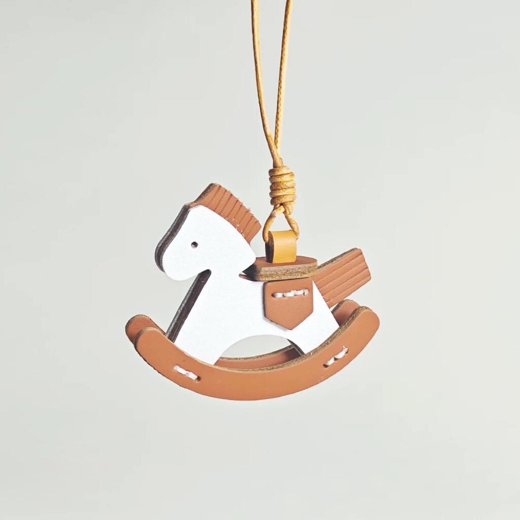 Handmade Leather Rocking Horse Keychain – Minimalist Nostalgic Bag Charm